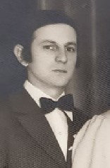 pict612.jpg [156x237]