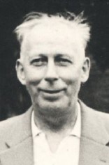 pict8066.jpg [156x237]